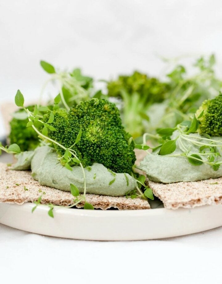 4 Healthy Snacks to Bring to Work