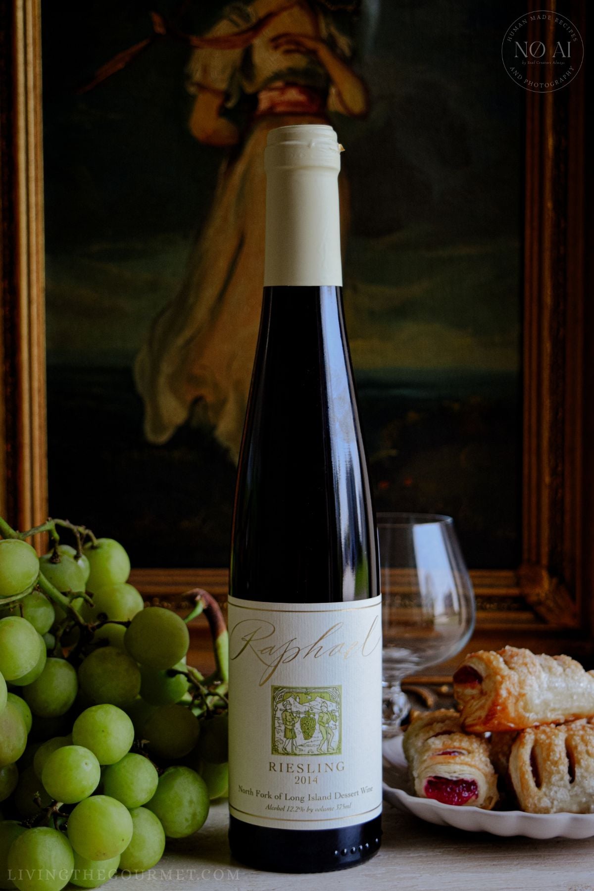 Raphael Riesling 2014 is a late-harvest Riesling
